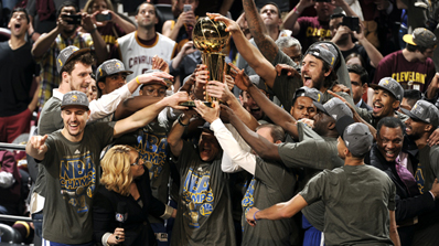 湖人岁月：战袍荣耀，斯台普斯巅峰记